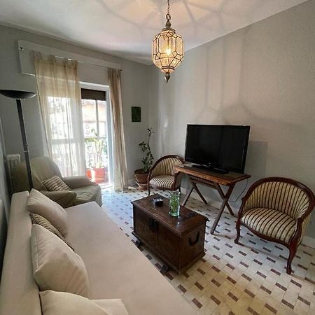 Vintage Granada Apartment ภายนอก รูปภาพ